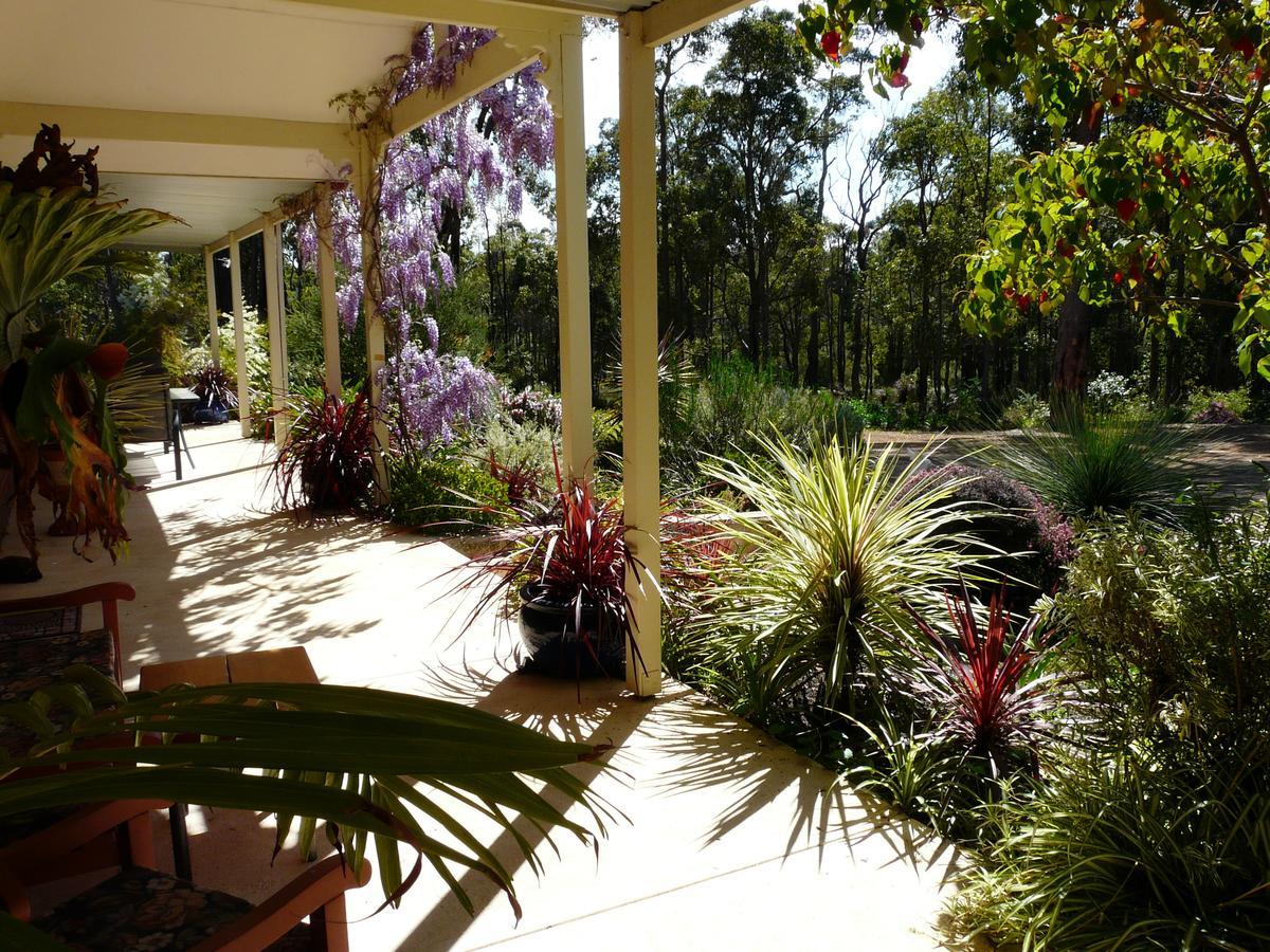 Bed & Breakfast Country Charm Retreat